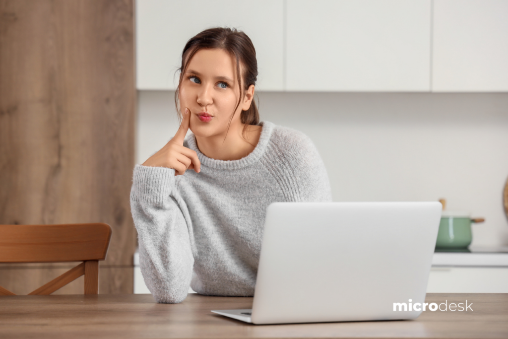 créer sa micro-entreprise seul ou passer par un service